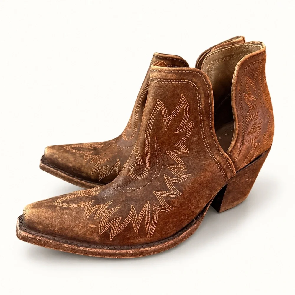 Ariat Womens 9B Dixon Western Booties Distressed Brown Leather Snip Toe Cowgirl